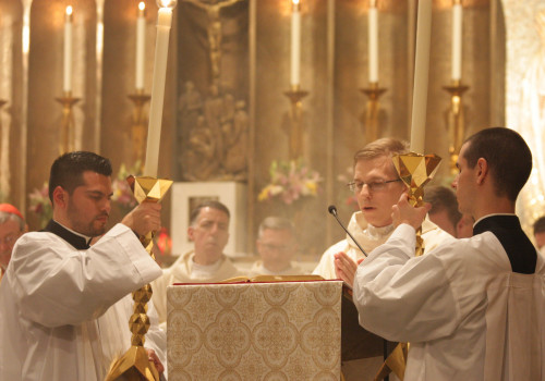 Rev. Mr. Greg Gerhart proclaims the Gospel on the Solemnity of the Immaculate Conception.